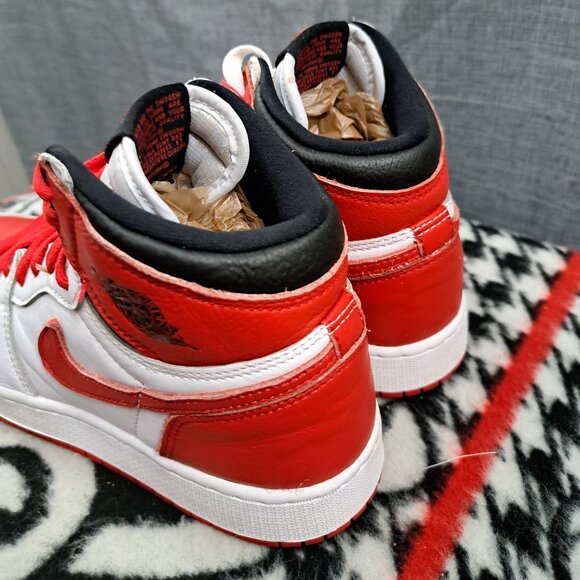 %Size 6.5Y Nike Boys Air Jordan 1 High OG Red White AJ27